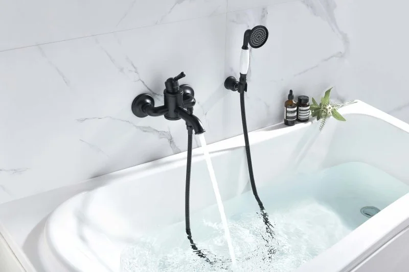 Смеситель для ванны с душевым набором AQUATEK, матовый черный AQ1549MB КЛАССИК