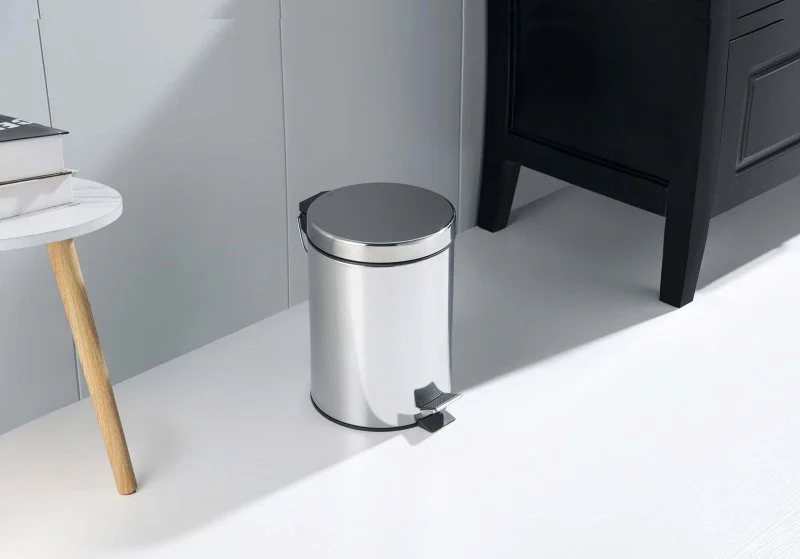 Корзина для мусора с педалью, 5л AQUATEK, полир. хром AQ4991CR