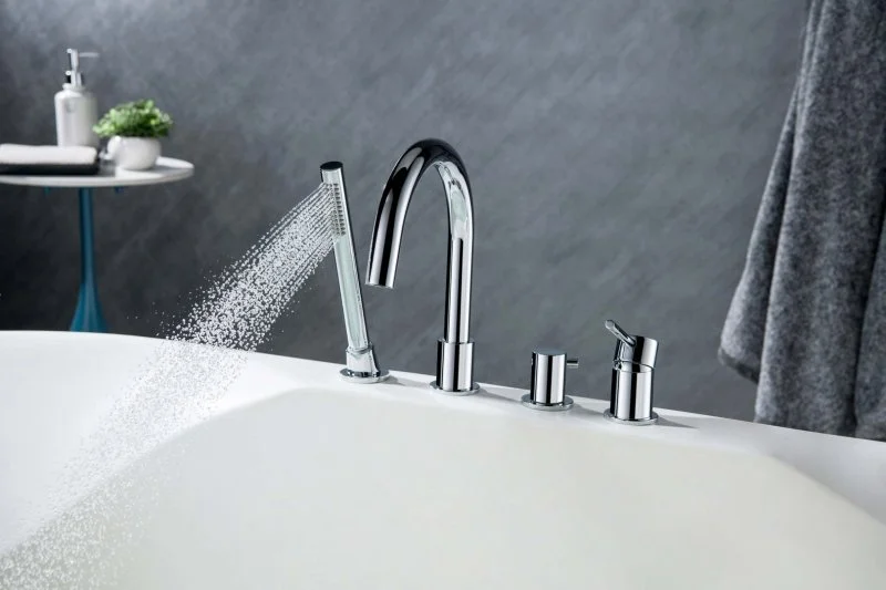 Смеситель на борт ванны на 4 отв. AQUATEK AQ1348CR ЕВРОПА