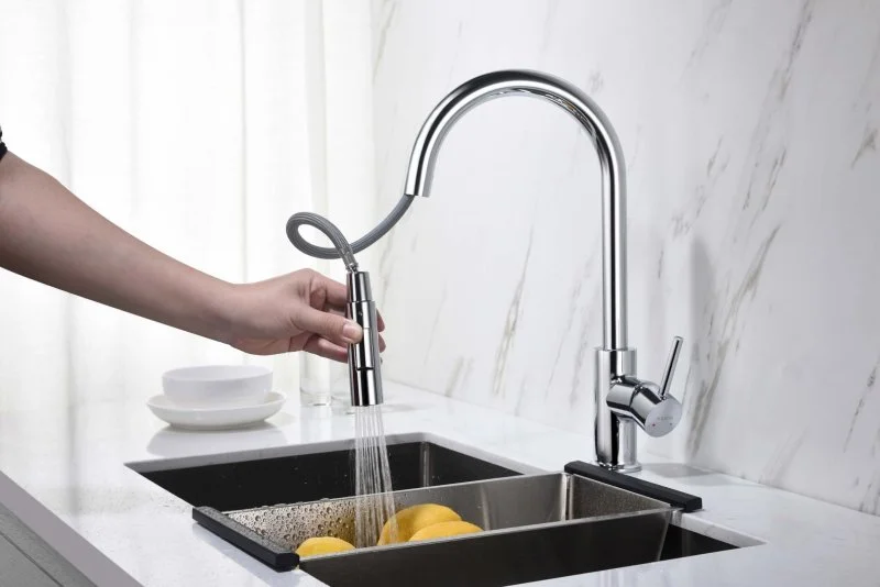 Смеситель для кухни с вытяжным изливом 2 jet AQUATEK AQ1384CR ЕВРОПА
