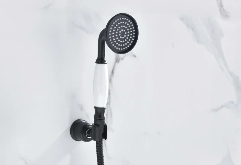 Смеситель для ванны с душевым набором AQUATEK, матовый черный AQ1549MB КЛАССИК