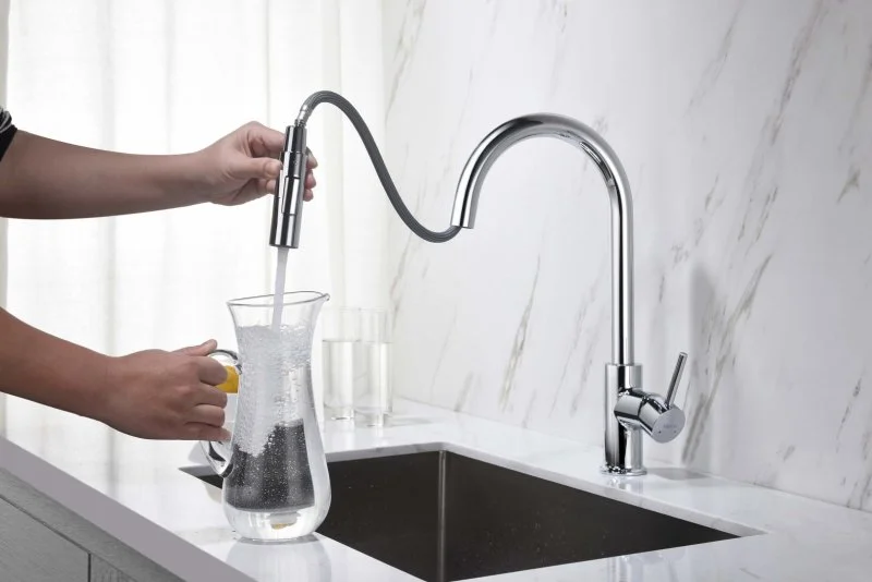 Смеситель для кухни с вытяжным изливом 2 jet AQUATEK AQ1384CR ЕВРОПА